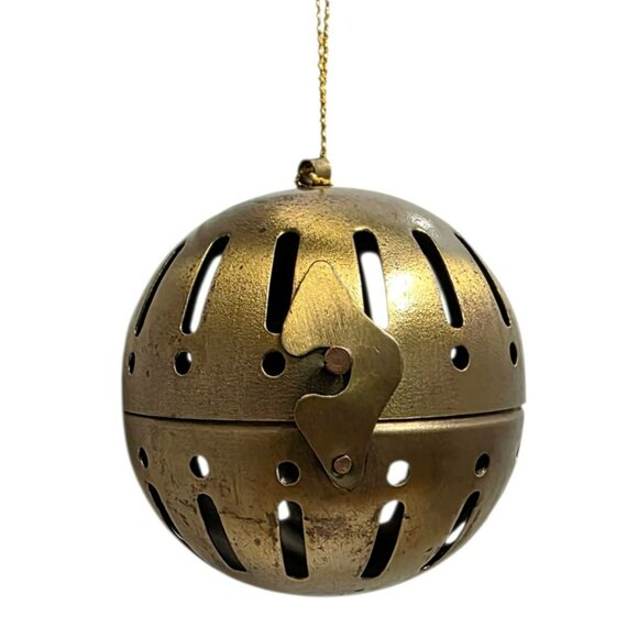 2 Vintage Brass Hanging Sphere Ornament Pomander Ball Hinged Fragrance Diffuser - Picture 7 of 10